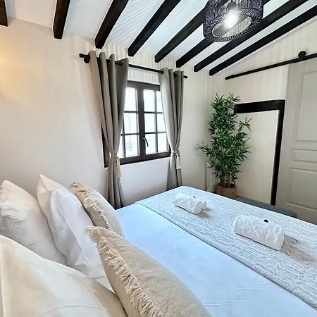 Le Marais' Finest Luxurious Apartment